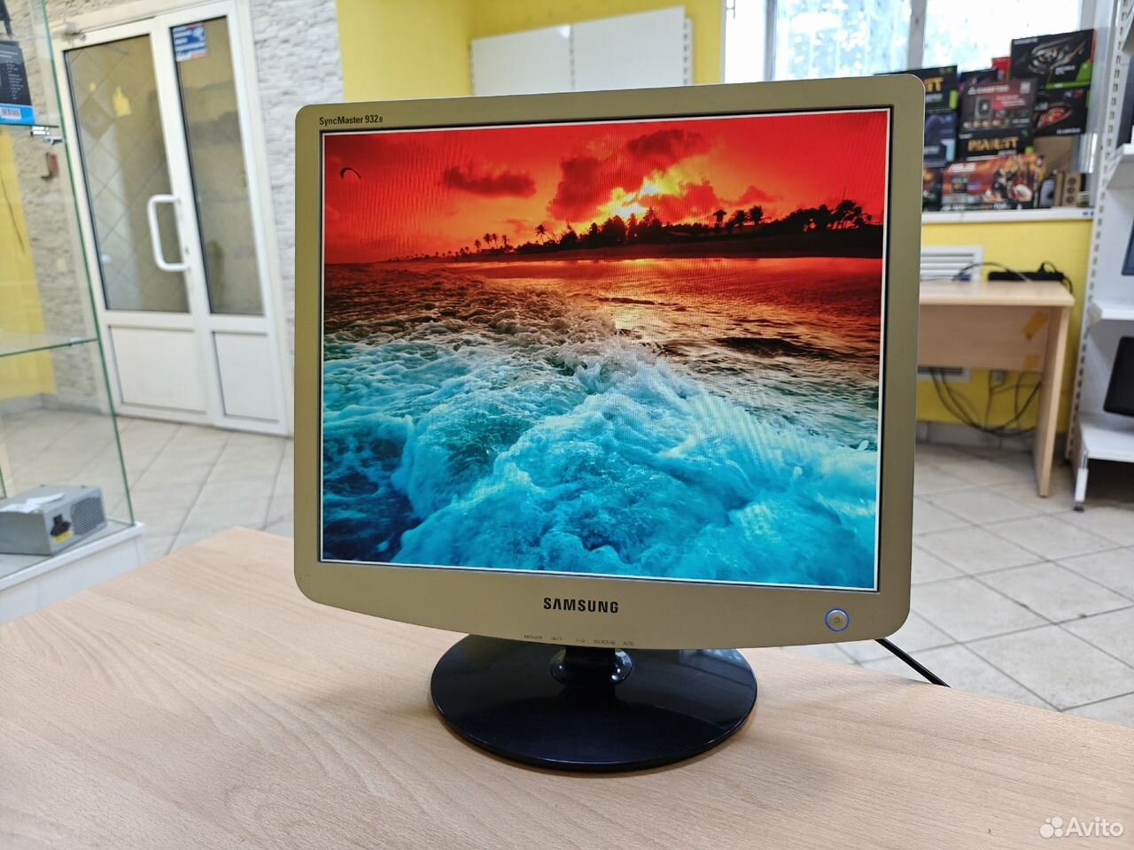 Монитор samsung 19" SyncMaster 932B