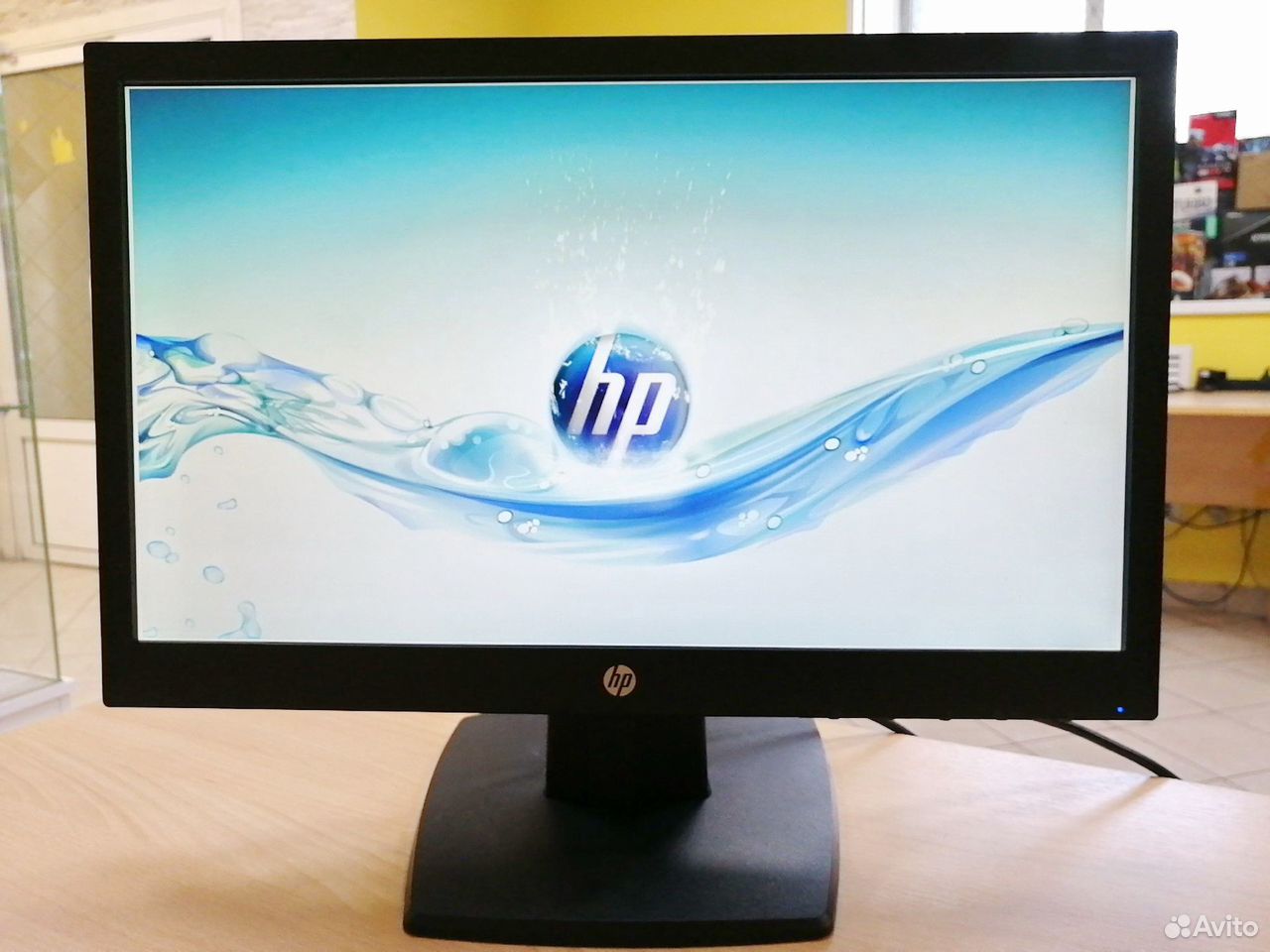 Монитор 18.5" HP V197 LED